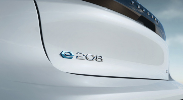 nouvelle peugeot e-208 (2023) : gros gain de puissance et d’autonomie pour l’électrique