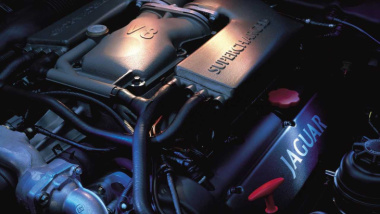 Zoom sur les moteurs Jaguar AJ, les V8 de l'ère Ford