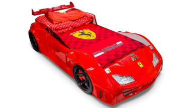 Ce lit Ferrari signé par Michael Schumacher coûte plus de 5000 €
