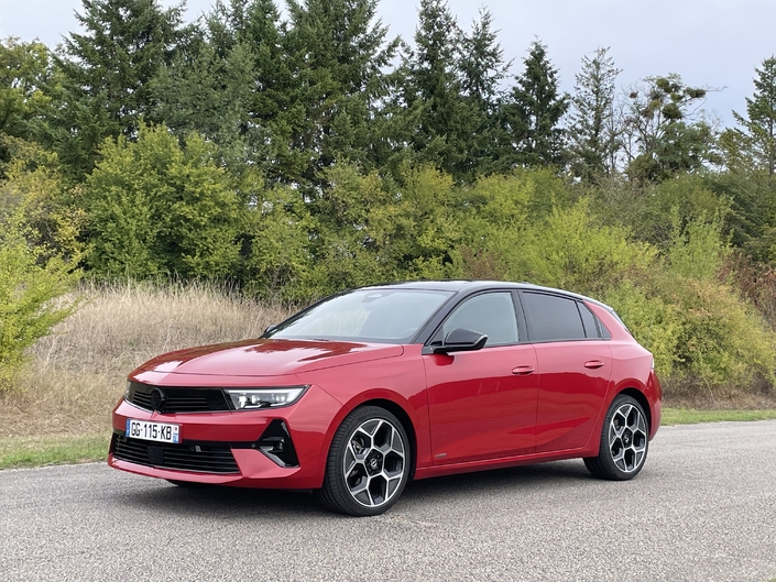 Essai - Opel Astra 1.5 D (2022) : que vaut le seul diesel ?