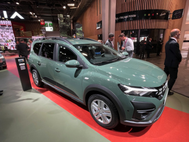 Mondial de l'Auto 2022 - Le Dacia Jogger hybride à moins de 23 000€ ?
