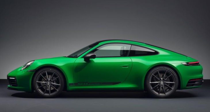 porsche 911 carrera t (2022) : la sportive allemande se décline dans une version allégée à petit prix