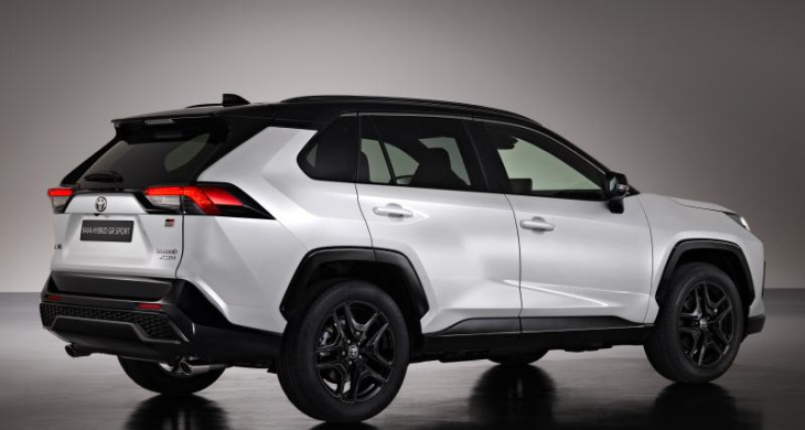 toyota rav4 gr sport (2022) : une édition au look sportif pour le suv hybride