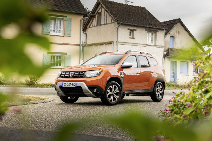 restylage, android, essai comparatif. le mg zs essence défie le dacia duster gpl