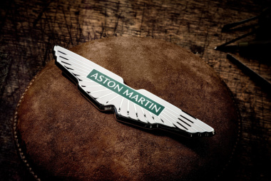 Aston Martin. Nouveau logo, nouvelle image de marque