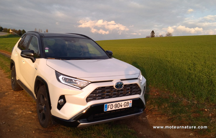 toyota rav4 2wd hybride - essai détaillé - presqu'un sans faute