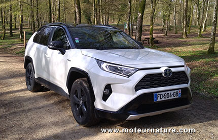 toyota rav4 2wd hybride - essai détaillé - presqu'un sans faute