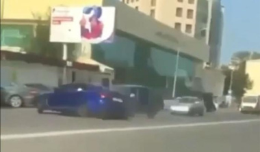 VIDEO - Il détruit sa Lexus IS-F en voulant amuser la galerie