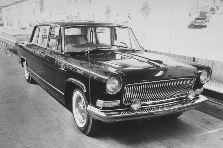 design by bellu : hongqi, parader avec style