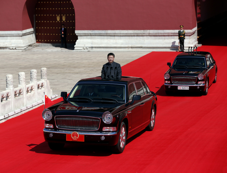 design by bellu : hongqi, parader avec style