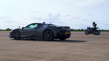 VIDEO - La plus rapide des Ferrari peut-elle résister à la BMW M1000 RR ?
