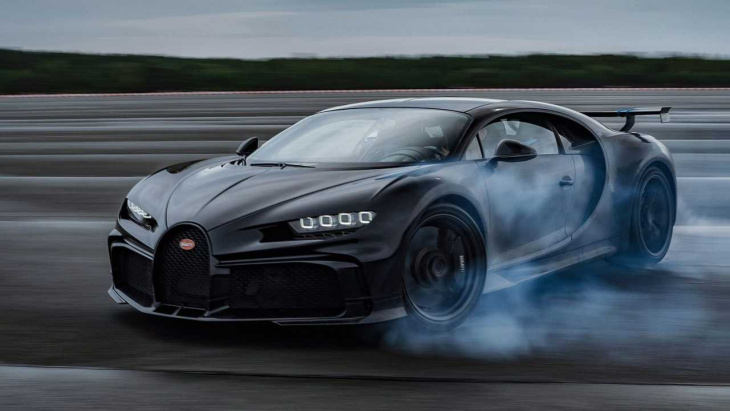 Bugatti Chiron Pur Sport drift en C
