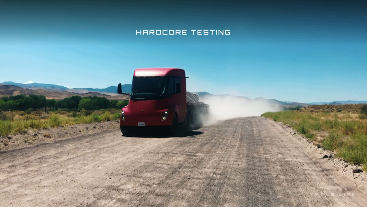 android, voici le tesla semi en action : le camion électrique ultra-puissant époustoufle par ses capacités