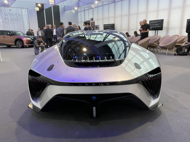 lexus, lexus electrified sport (2022) : une supercar électrique avec une boîte manuelle
