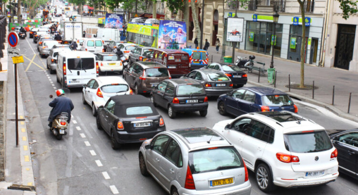 zfe toulouse : les voitures polluantes pourront rouler à une condition