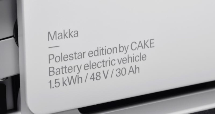 après les voitures, polestar lance un scooter électrique en partenariat avec la marque cake