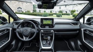 Toyota RAV4 : 3 raisons incontestables de choisir le SUV hybride en occasion