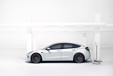 Tesla Model 3 : les prix en occasion s’effondrent, on vous explique pourquoi