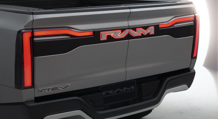 ram 1500 revolution bev : la réponse aux ford f-150 lightning, rivian r1t et tesla cybertruck