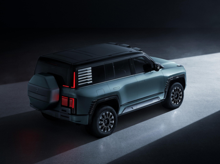 yangwang u8 : byd se lance à l’assaut de rivian et du hummer électrique