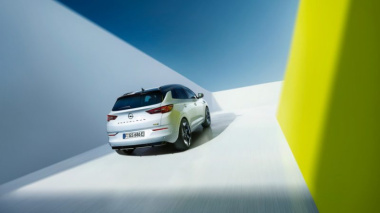 Opel Astra et Grandland GSe : les hybrides 