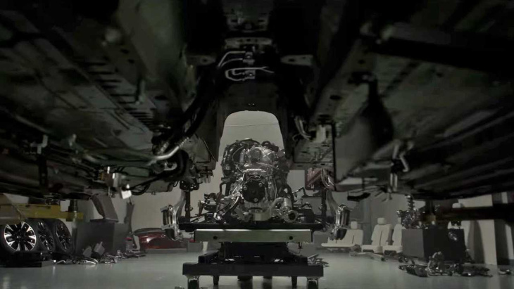 Mazda CX-90 Engine Teaser