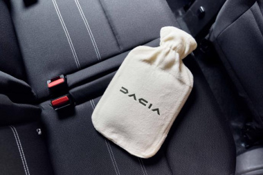 Dacia offre des bouillottes à ses clients et se moque de BMW