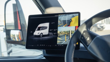 A bord du Tesla Semi : le camion électrique qui se recharge en un éclair avec un autonomie XXL
