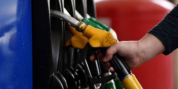 Le prix du diesel continue de baisser après avoir atteint des sommets.
