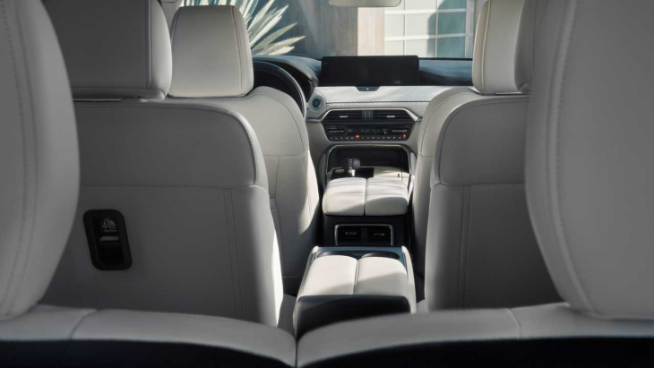 2024 Mazda CX-90 Third-Row Seat