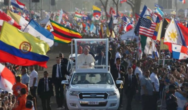 La Toyota Prius du pape François est à gagner !