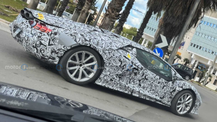 La remplaçante de la Lamborghini Aventador repérée par des lecteurs de Motor1