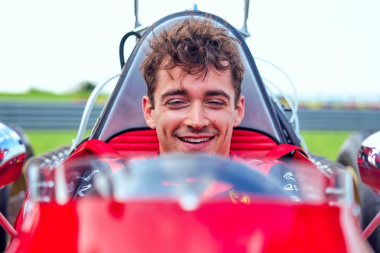 VIDEO – Charles Leclerc fait hurler le V10 de la F1 Ferrari de Michael Schumacher de 2003