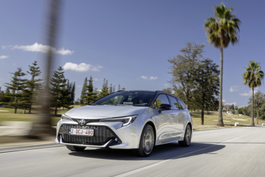  Essai Toyota Corolla 2.0 hybride (2023) : notre avis sur le break de 196 ch