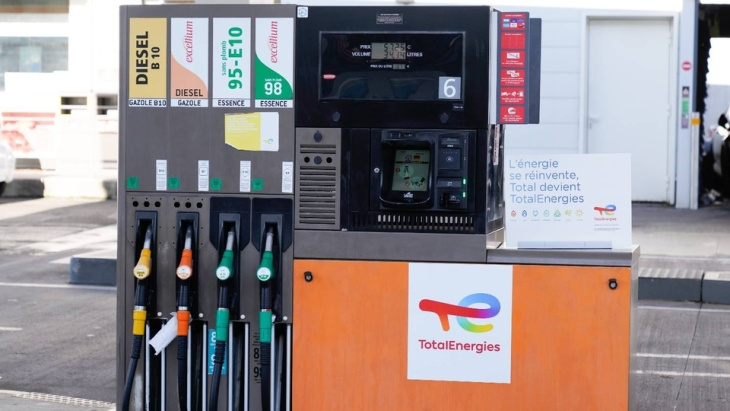 prix carburant, prix des carburants : macron souhaite un « geste »