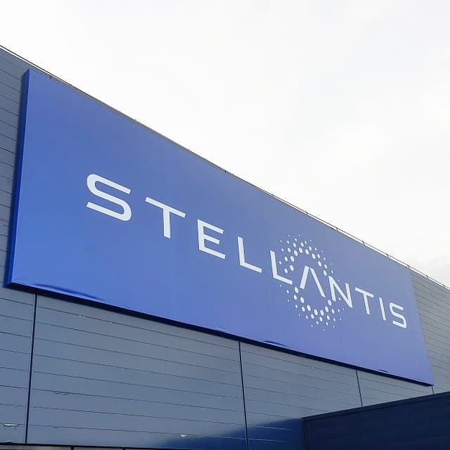 stellantis publie un nouveau bénéfice net record de 16,8 milliards d'euros pour 2022
