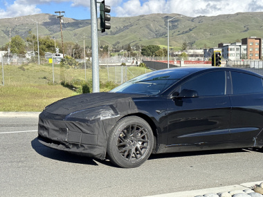 La Tesla Model 3 restylée se cache toujours