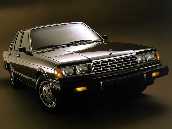 En 1981, cette Datsun Maxima 810, cousine de la Bluebird vendue chez nous, inaugurait la snthèse vocale dans une voiture de série.