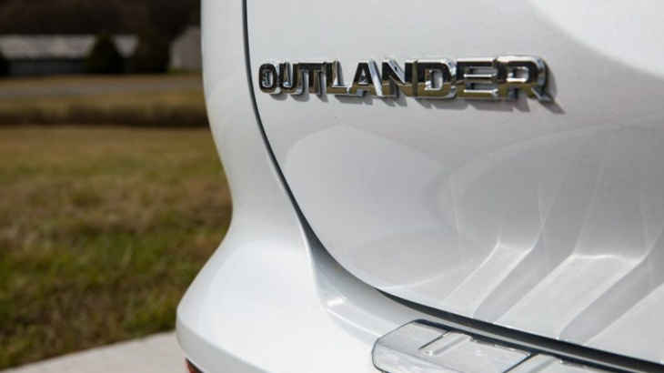 Mitsubishi va lancer un nouveau Outlander PHEV en France