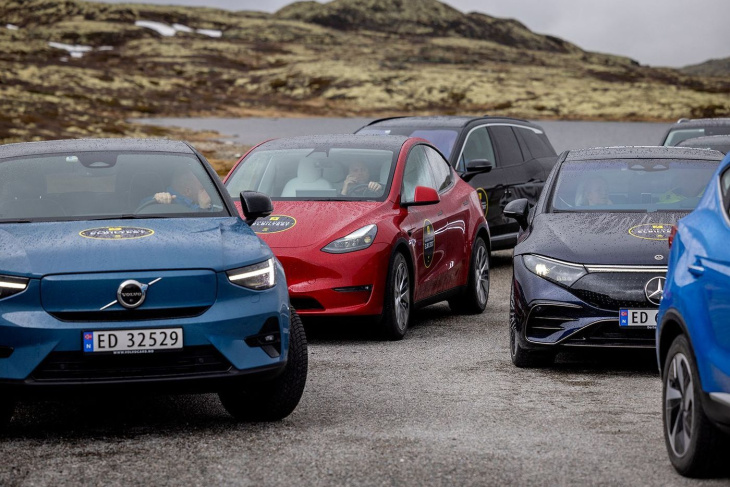 batteries lithium-ion, recharges électriques, en hiver, c'est l'autonomie des voitures électriques qui fond