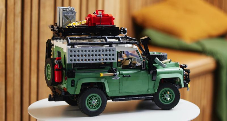 le land rover defender 90 peut être construit en version miniature grâce à ce nouveau pack lego