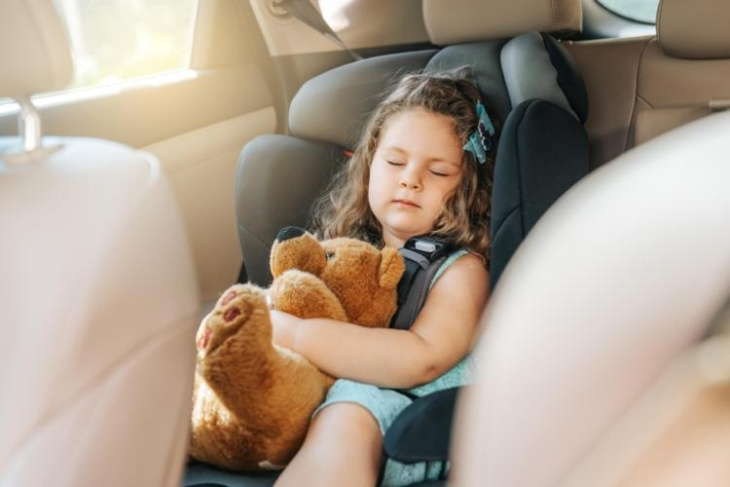 jusqu’à quand le siège-auto est-il obligatoire pour votre enfant ? on vous répond