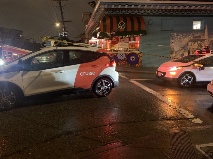 A San Francisco, des voitures à conduite autonomes en panique après la tempête
