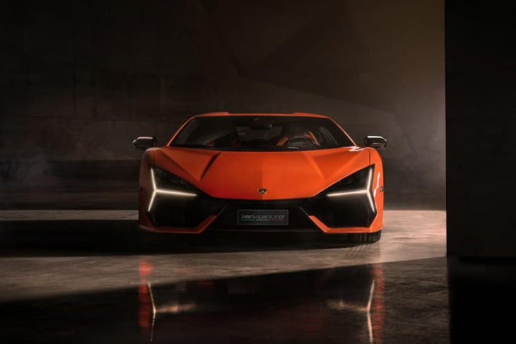 Lamborghini dévoile la Revuelto, sa nouvelle supercar hybride