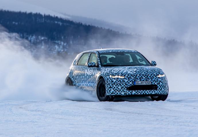 Hyundai Ioniq 5 N, en test dans le grand froid suédois sous -30°