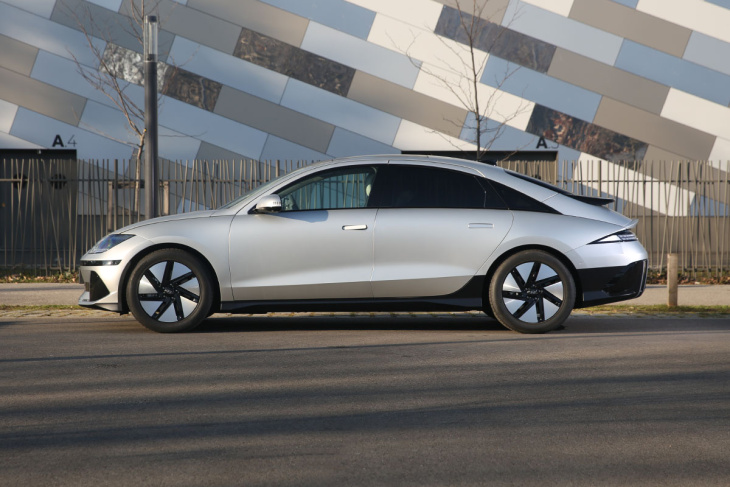 la hyundai ioniq 6 est la voiture mondiale de l’année 2023