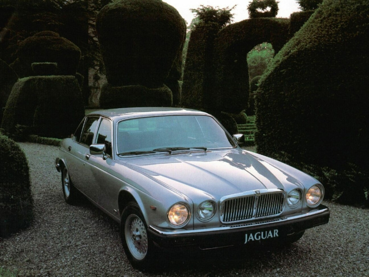 xj12 (2e generation), jaguar, xj12, jaguar xj12 6.0 (1993 – 1997), une noble surpuissance, dès 8 000 €