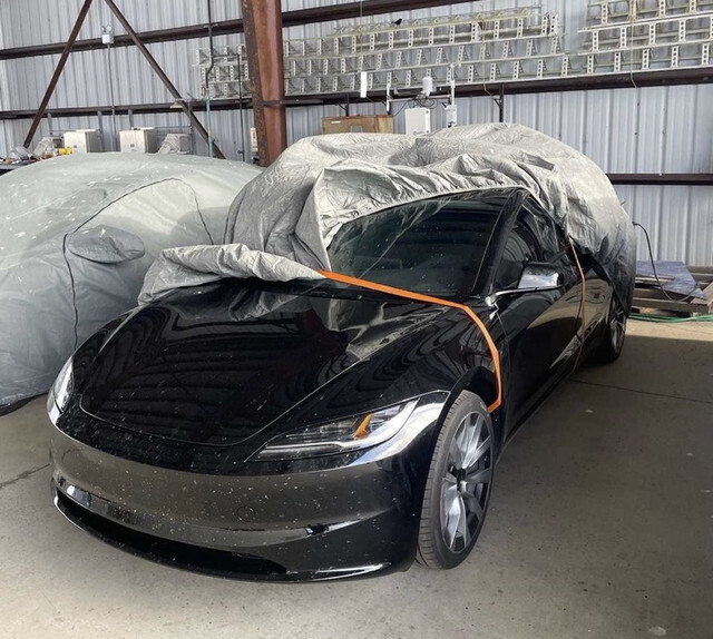 La Tesla Model 3 restylée surprise toute nue !