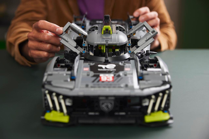 24 heures du mans,  voitures lego,  voitures miniatures,  peugeot, peugeot 9x8 (2023). l’hypercar hybride en version lego technic