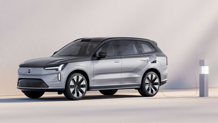Le Volvo EX90 Excellence (2023) se prend pour un Range Rover